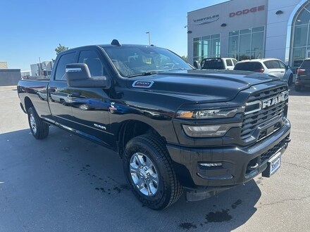 2025 Ram 2500 BIG HORN CREW CAB 4X4 8' BOX Pickup