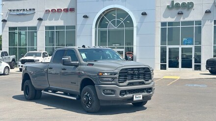 2026 Ram 3500 BIG HORN CREW CAB 4X4 8' BOX Pickup