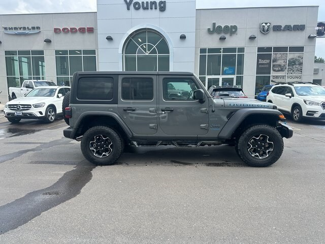2022 Jeep Wrangler 4xe Unlimited Rubicon photo 2