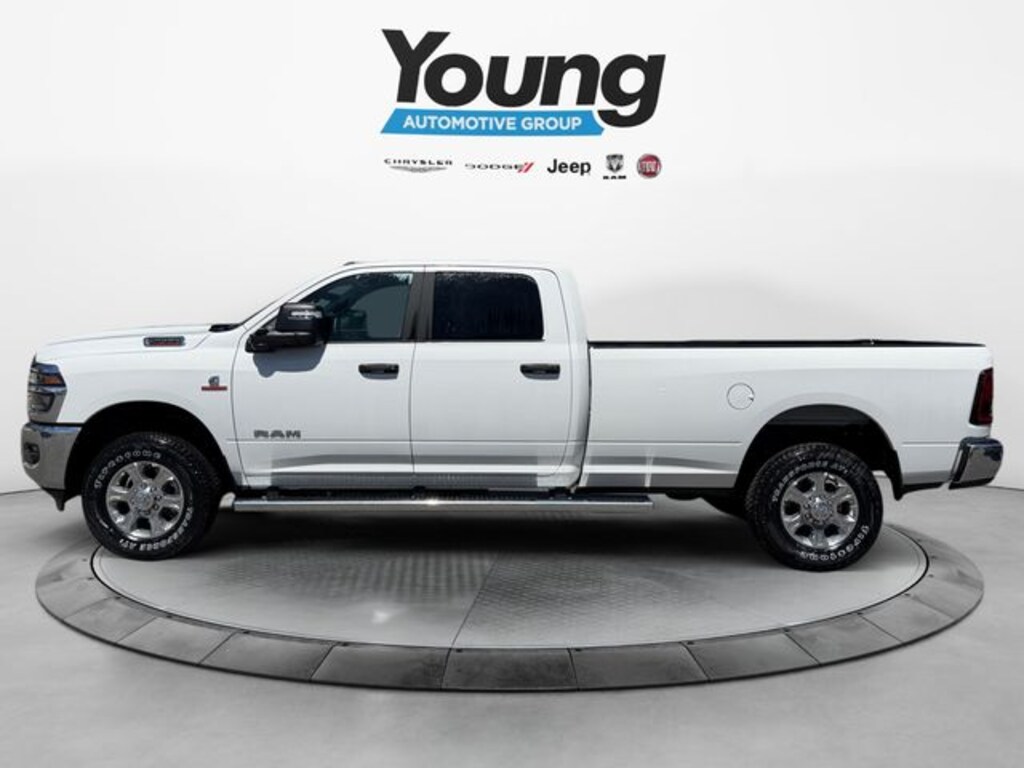 New 2026 Ram 2500 BIG HORN CREW CAB 4X4 8' BOX Pickup