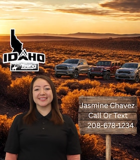 Staff member Jasmine Chavez from ID_1985ad35904d