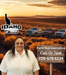 Staff member Ruth Zamora from ID_3eab15f70c17