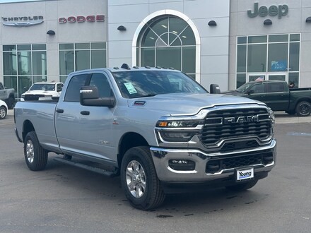 2026 Ram 3500 BIG HORN CREW CAB 4X4 8' BOX Pickup