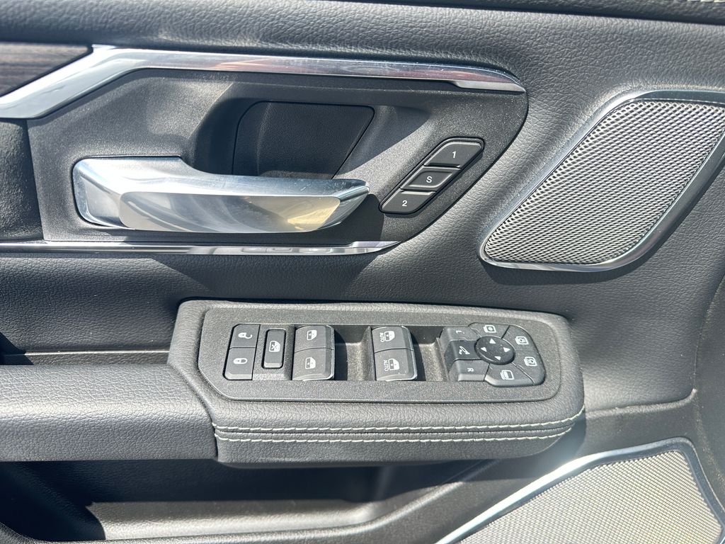 2026 RAM 1500 Laramie - Photo 26
