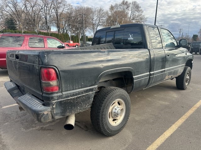2001 Dodge Ram SLT photo 3