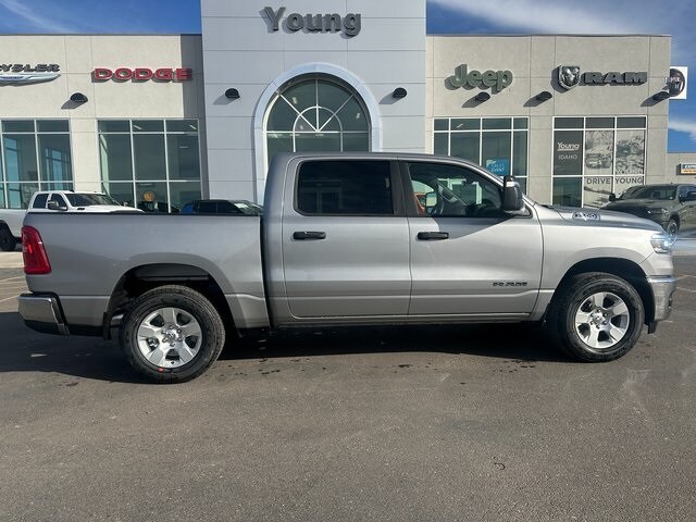 2026 Ram 1500 Tradesman photo 2