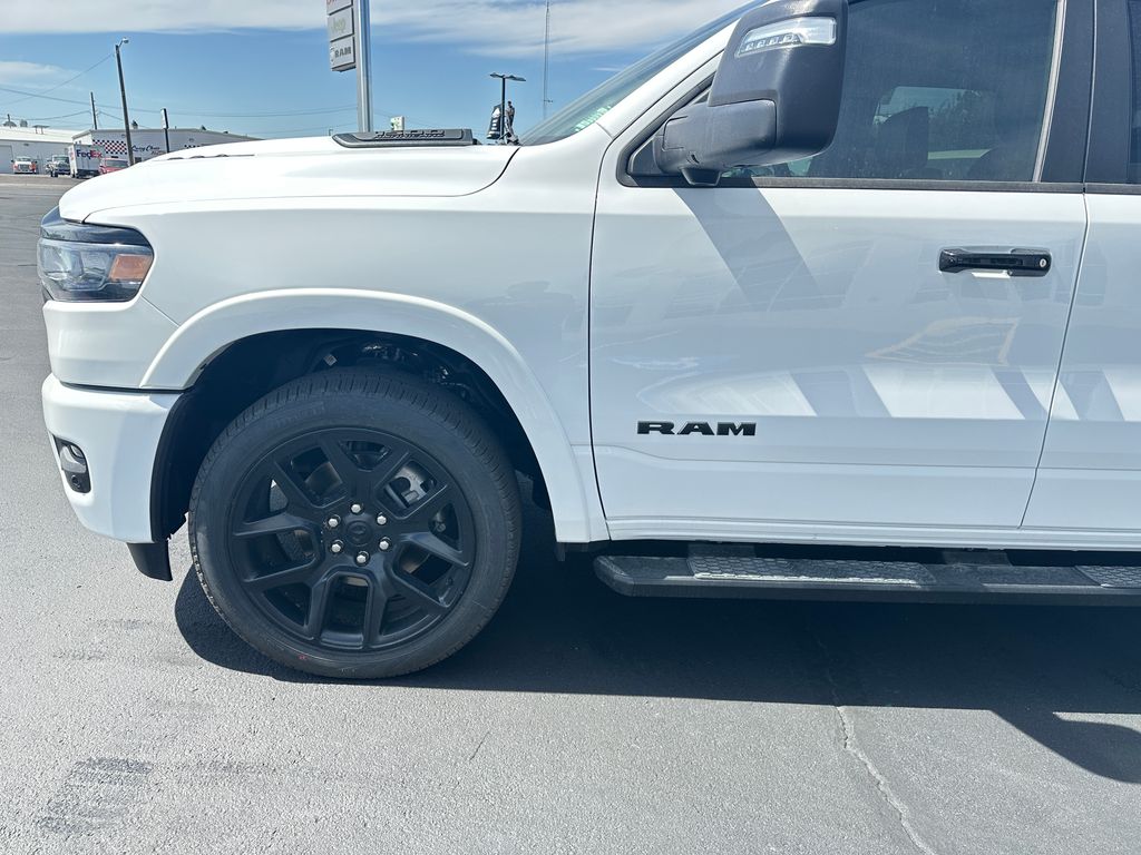 2026 RAM 1500 Laramie - Photo 9