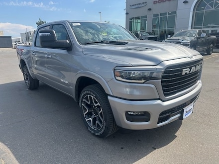 2025 Ram 1500 LARAMIE CREW CAB 4X4 5'7 BOX Pickup