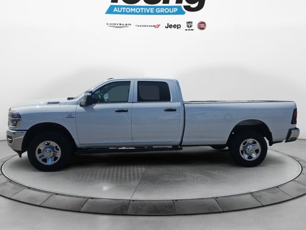New 2026 Ram 3500 TRADESMAN CREW CAB 4X4 8' BOX Pickup