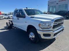 2024 Ram 3500 Chassis Cab 3500 TRADESMAN CREW CAB CHASSIS 4X4 60' CA Pickup