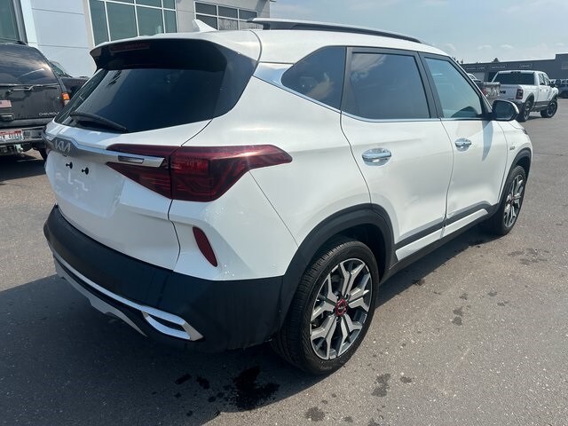 2023 Kia Seltos SX photo 3