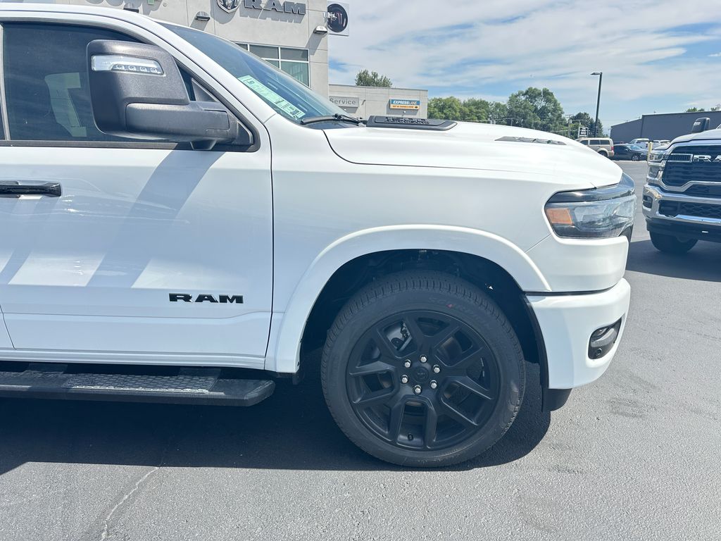 2026 RAM 1500 Laramie - Photo 3