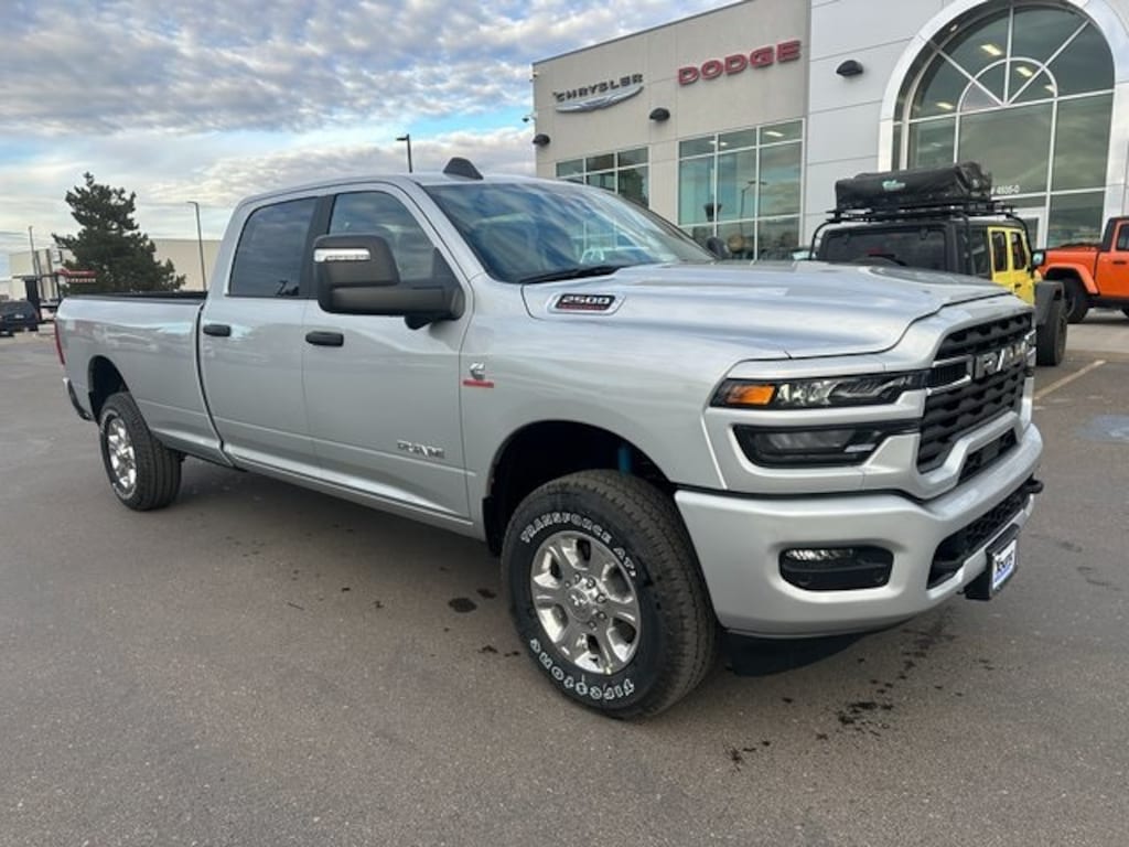 New 2026 Ram 2500 BIG HORN CREW CAB 4X4 8' BOX Pickup