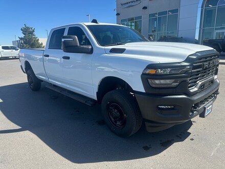 2026 Ram 2500 TRADESMAN CREW CAB 4X4 8' BOX Pickup