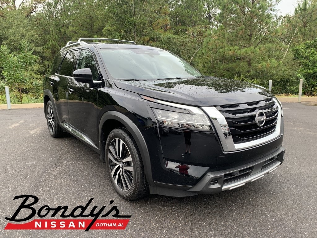 Used 2024 Nissan Pathfinder Platinum SUV