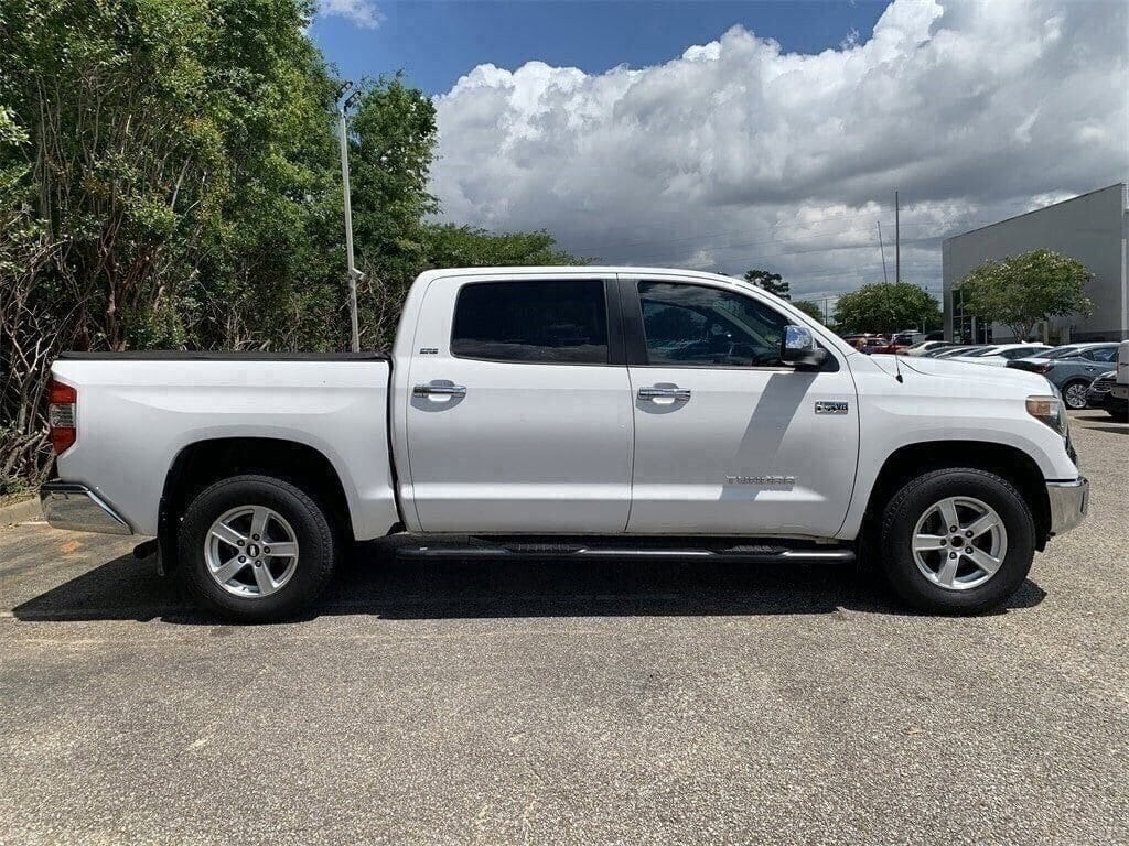 Used 2018 Toyota Tundra SR5 with VIN 5TFEY5F1XJX238006 for sale in Dothan, AL