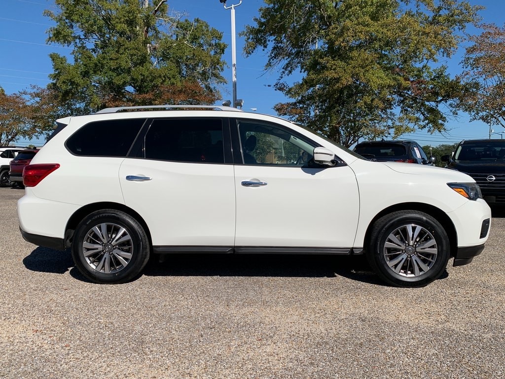 Used 2020 Nissan Pathfinder SL with VIN 5N1DR2CN9LC601867 for sale in Dothan, AL