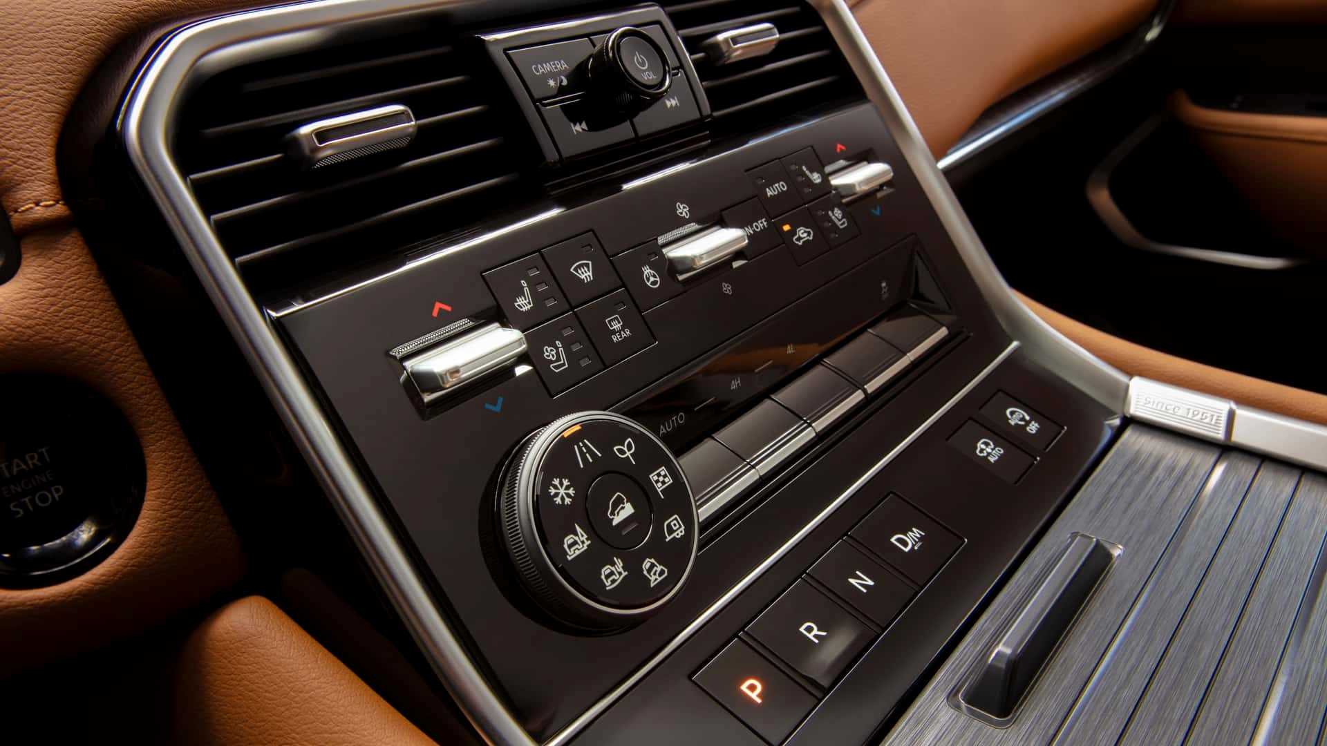 2025%20Nissan%20Armada%20Platinum%2020.jpg