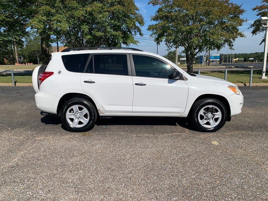 2011 Toyota RAV4 Base photo 2