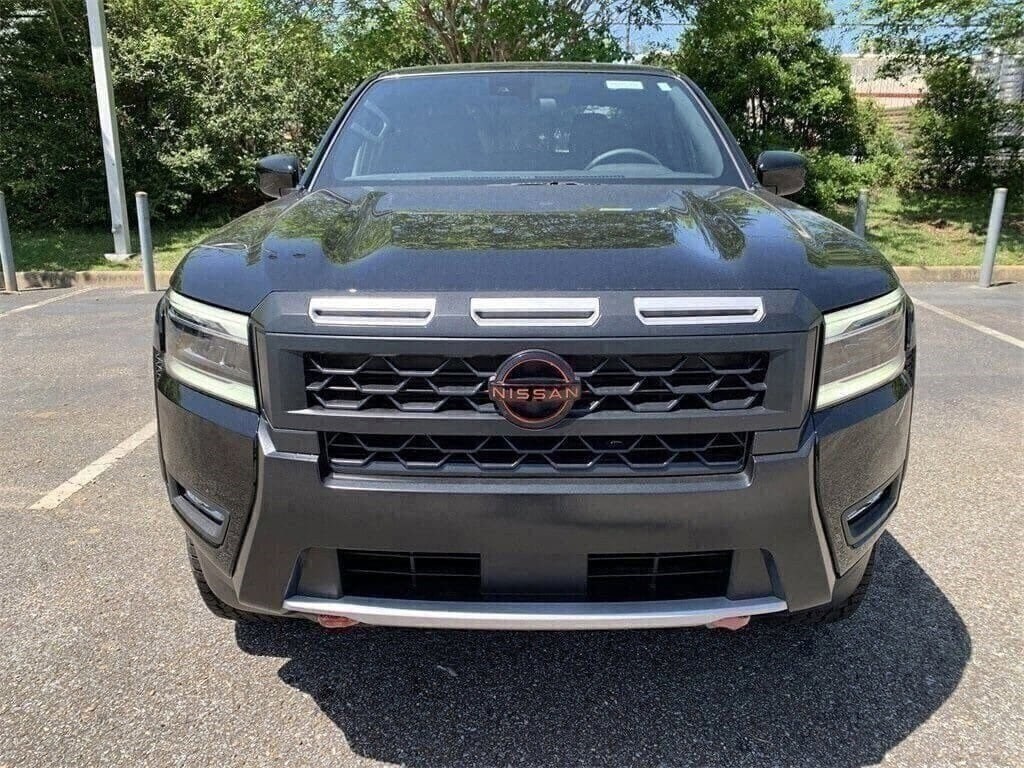 2025 Nissan Frontier PRO-X photo 3