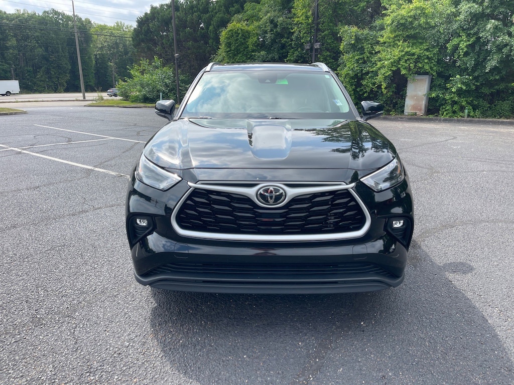 Used 2024 Toyota Highlander XLE SUV