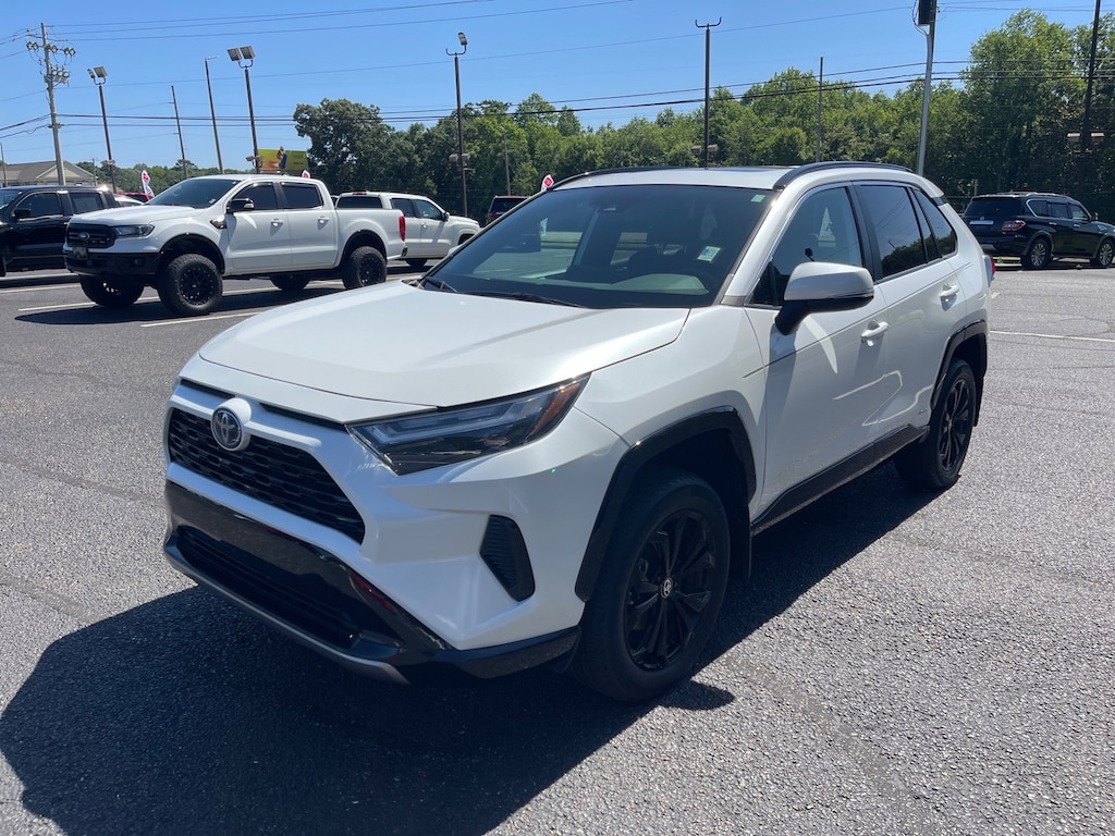 Used 2024 Toyota RAV4 Hybrid SE SUV
