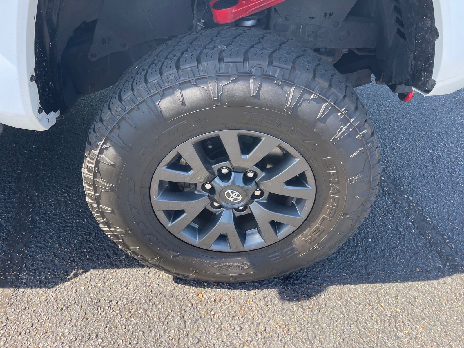 2023 Toyota Tacoma SR5 - Photo 22