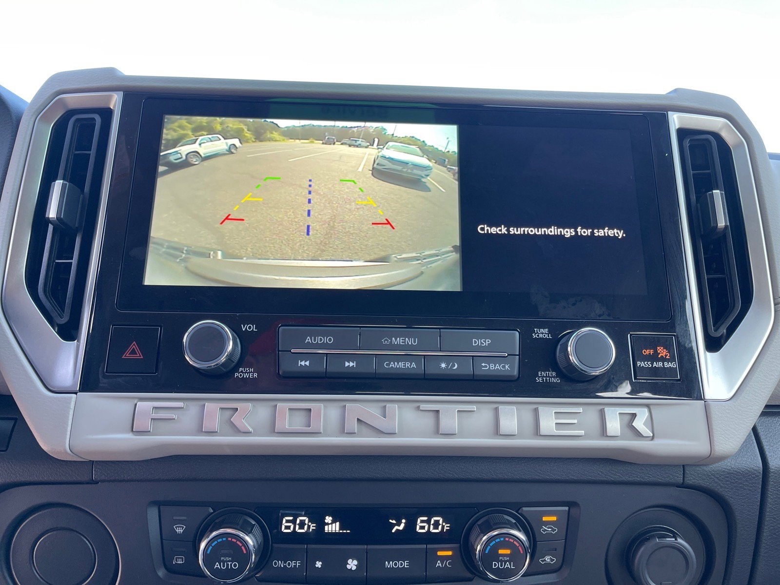2025 Nissan Frontier SV - Photo 6