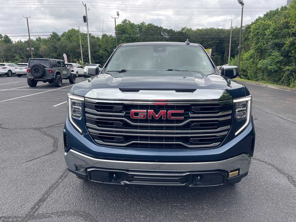 2022 Gmc Sierra 1500 SLT photo 2