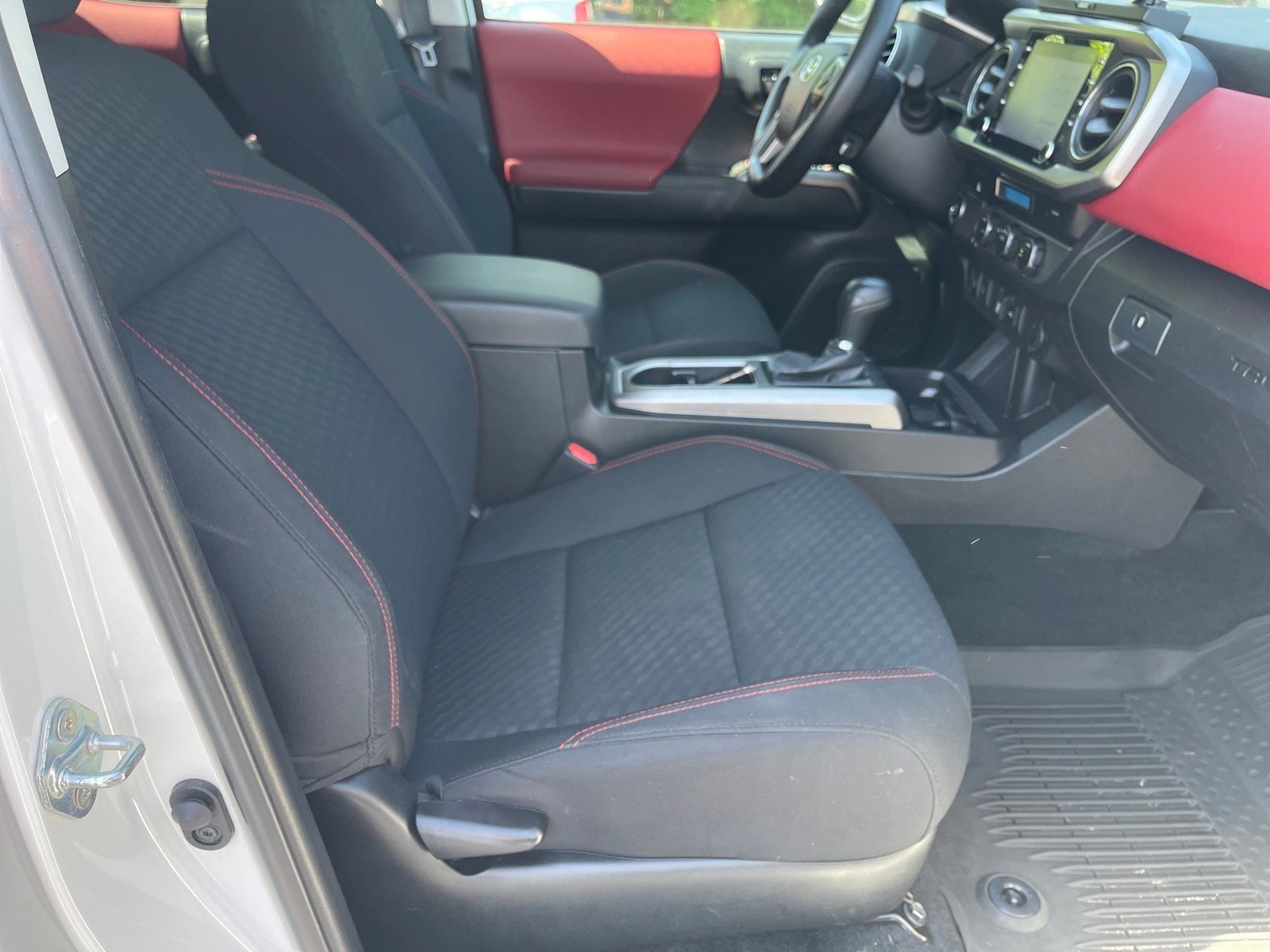 2023 Toyota Tacoma SR5 - Photo 19