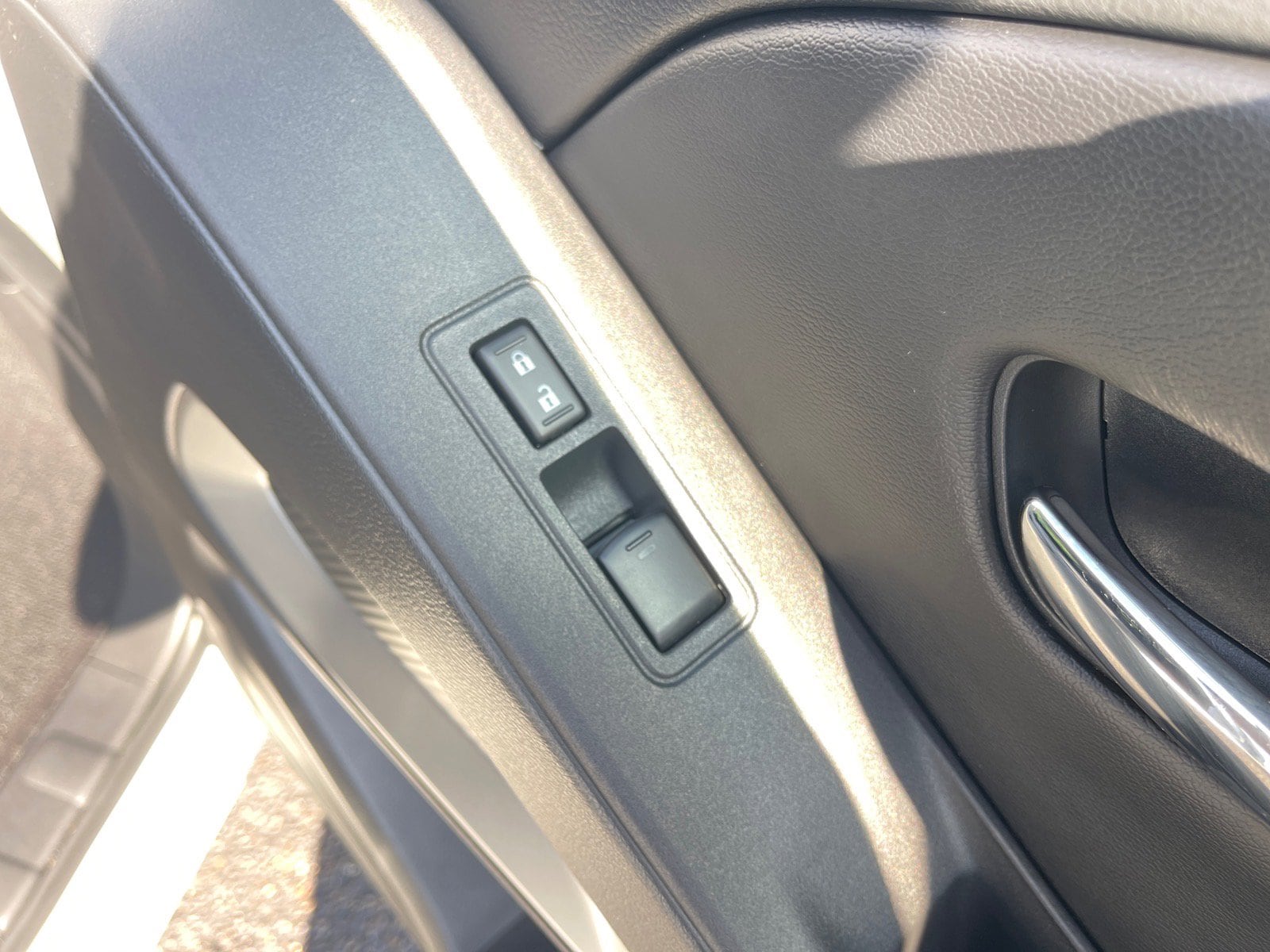 2025 Nissan Frontier SV - Photo 20