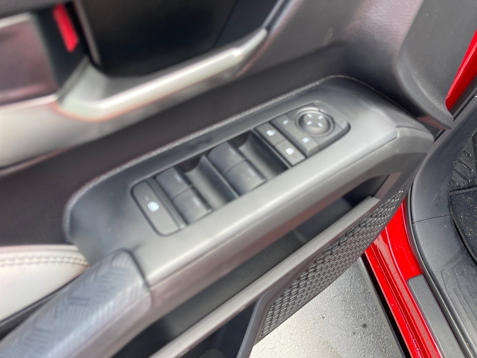 2026 Toyota Tacoma Limited - Photo 7