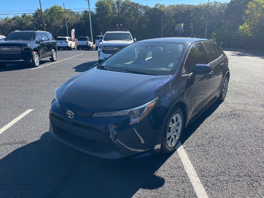 Used 2022 Toyota Corolla LE Sedan