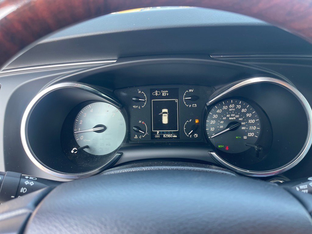 2021 Toyota Sequoia Platinum photo 4