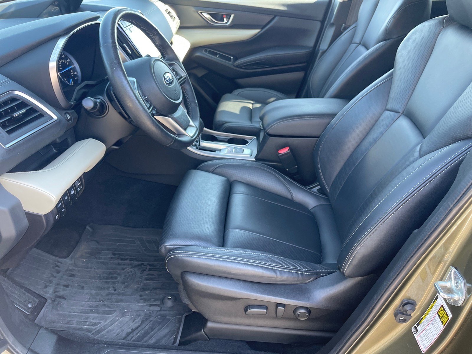 2022 Subaru Ascent Limited - Photo 10