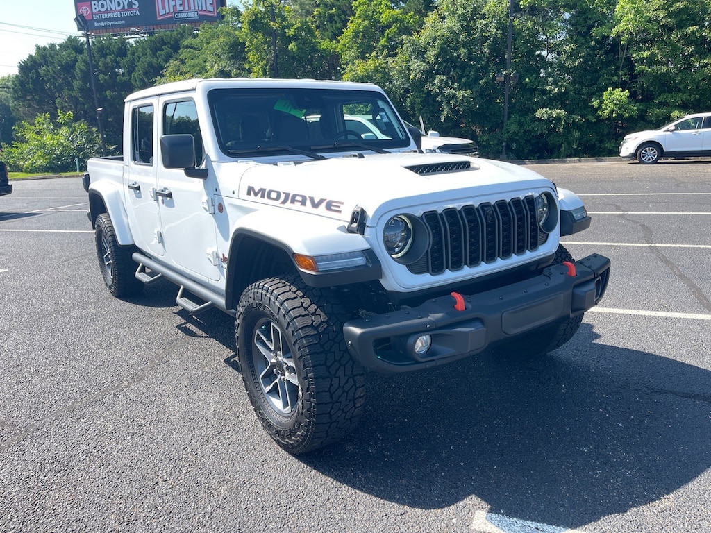 Used 2024 Jeep Gladiator Mojave Truck Crew Cab