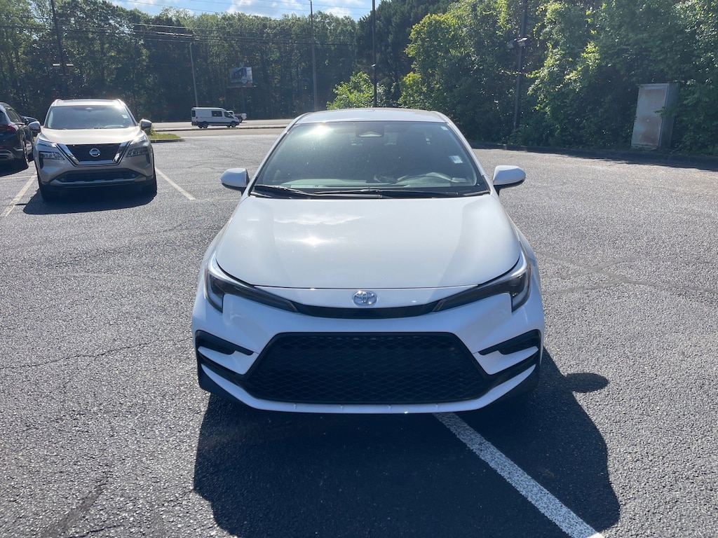 Used 2025 Toyota Corolla SE Sedan
