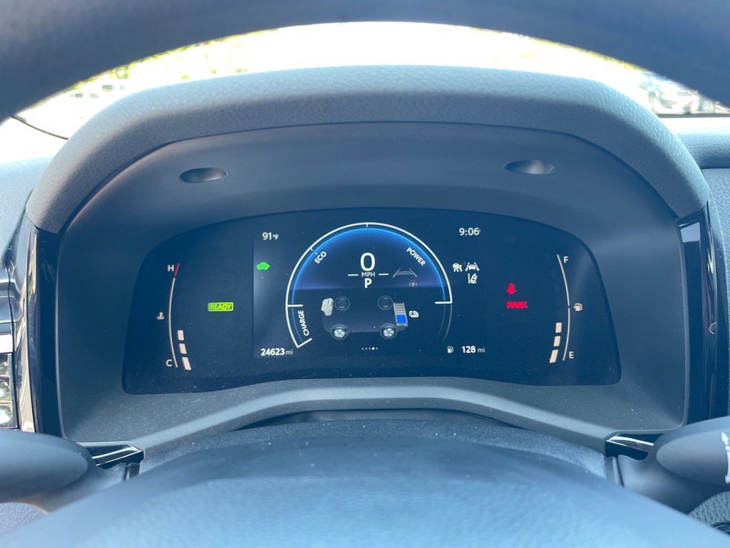 2025 Toyota Camry LE photo 3