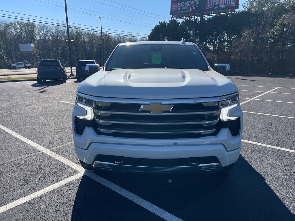 Used 2024 Chevrolet Silverado 1500 High Country with VIN 1GCUDJEL3RZ171395 for sale in Enterprise, AL