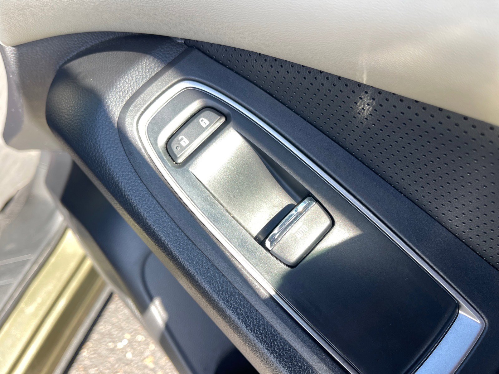 2022 Subaru Ascent Limited - Photo 20