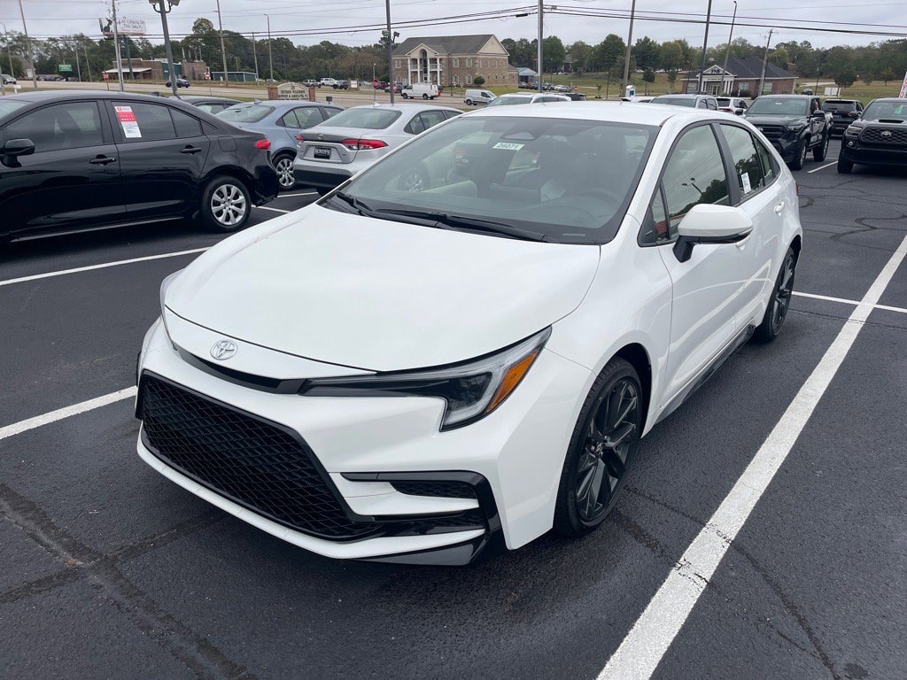 New 2026 Toyota Corolla Hybrid SE Sedan