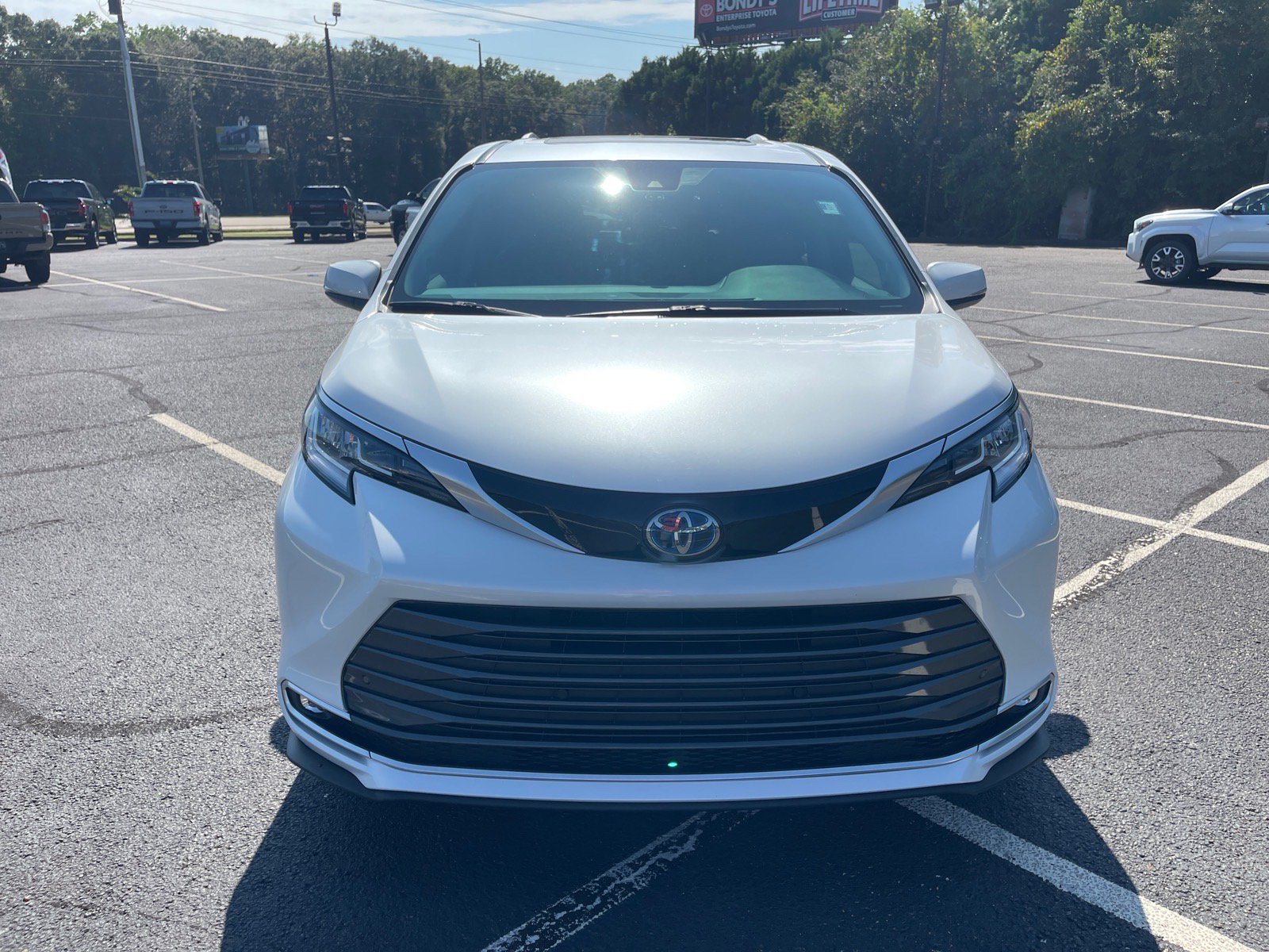 Used 2023 Toyota Sienna Limited 7 Passenger Van Passenger Van