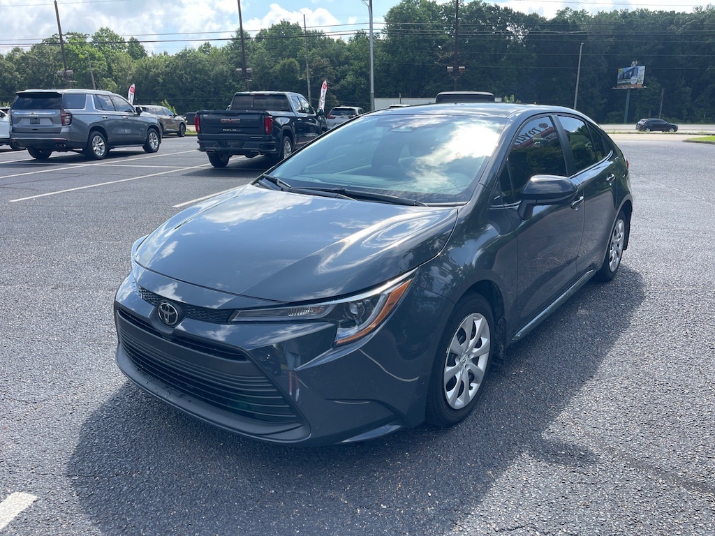Used 2026 Toyota Corolla LE Sedan