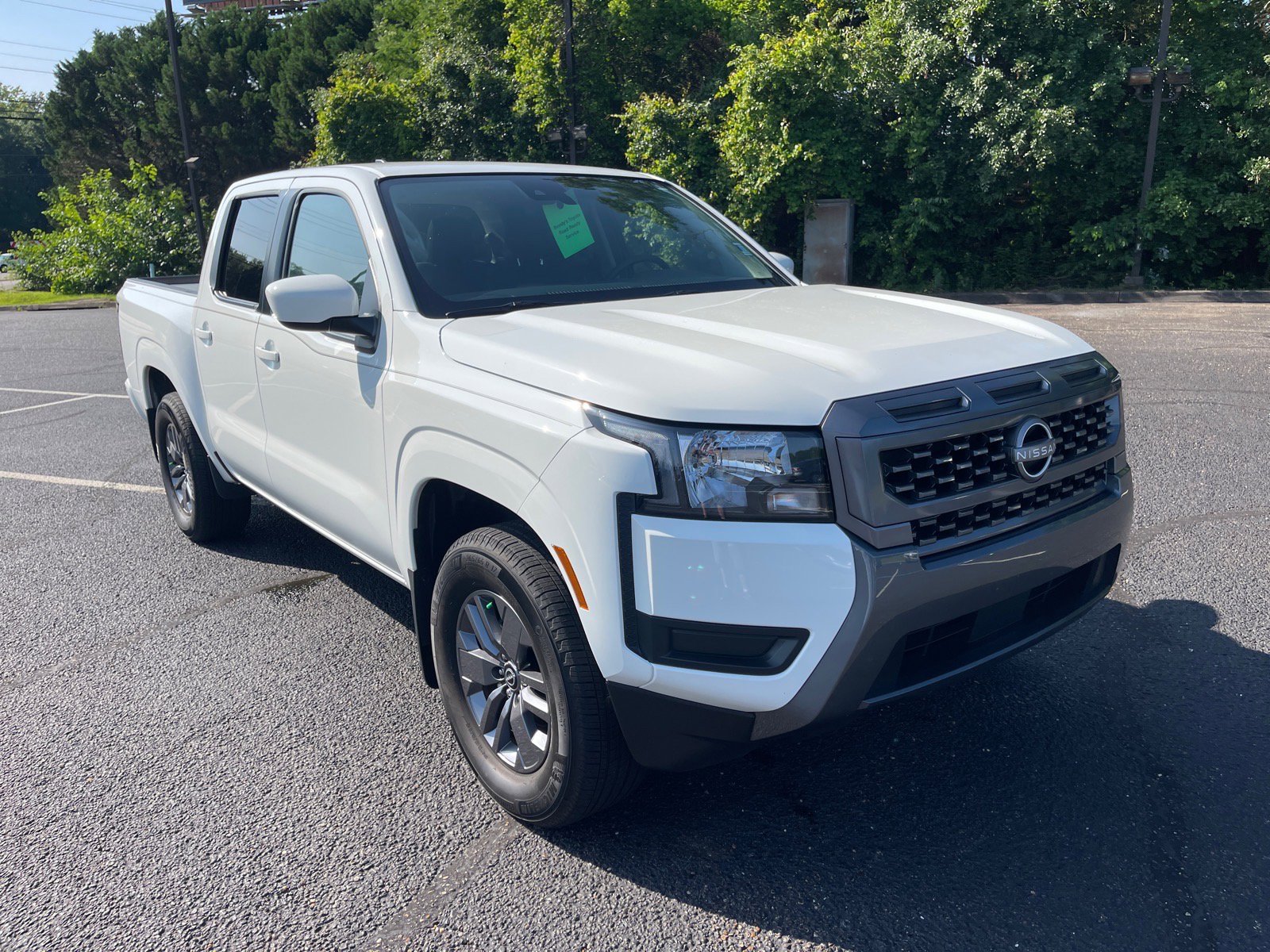 2025 Nissan Frontier SV Crew Cab 4X2 SWB's photo