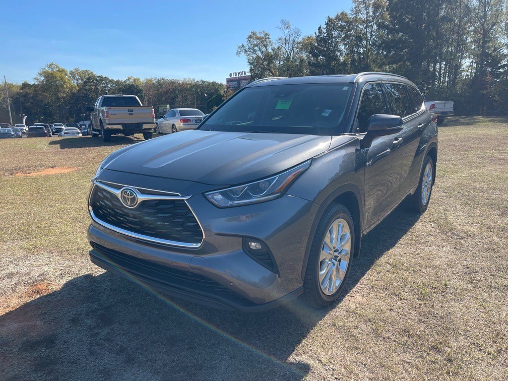 Used 2022 Toyota Highlander Limited SUV