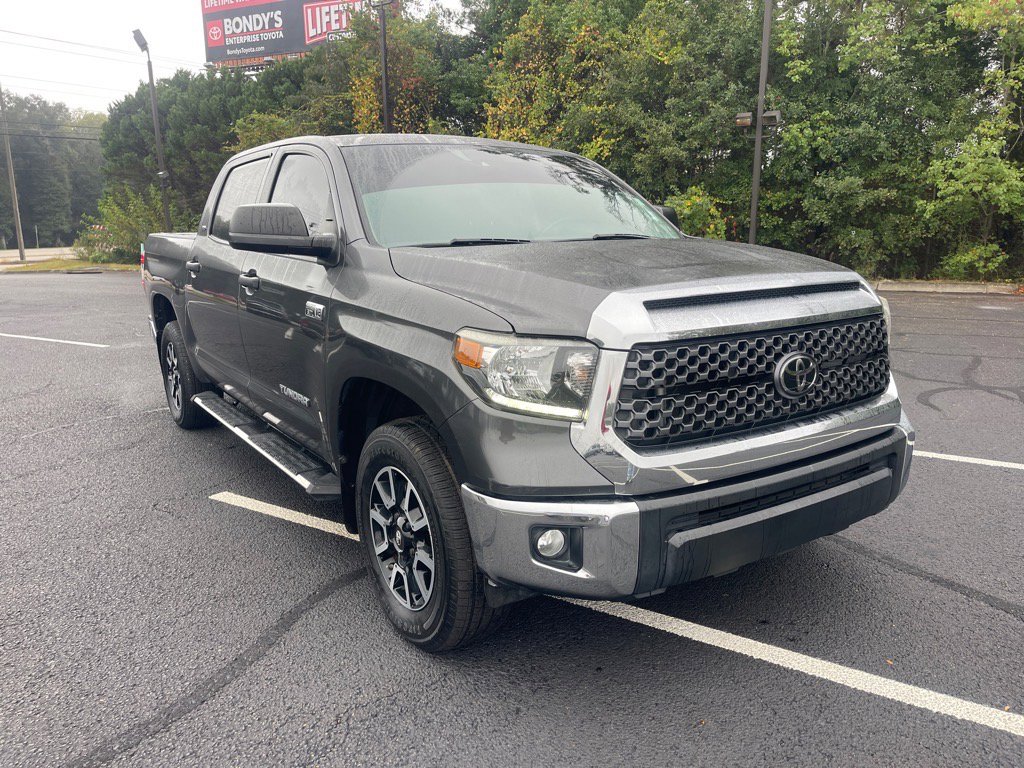 2020 Toyota Tundra SR5's photo