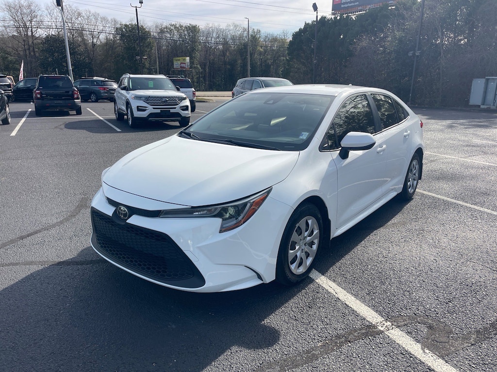 Used 2021 Toyota Corolla LE Sedan