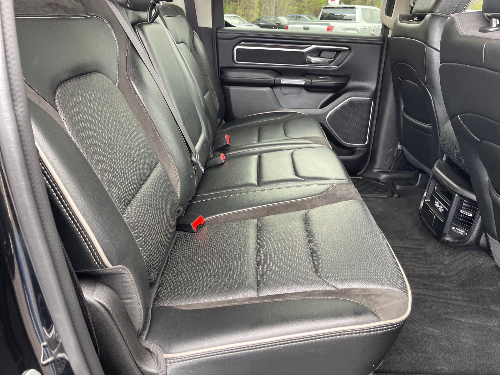2022 RAM Ram 1500 Pickup Laramie - Photo 18