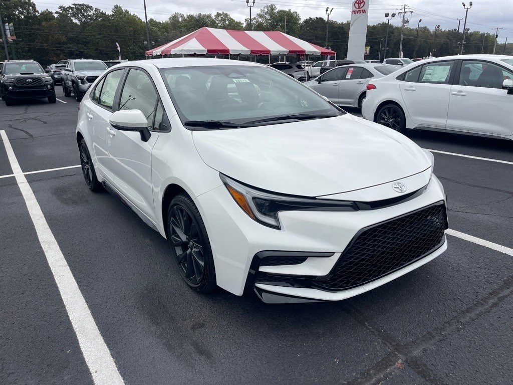New 2026 Toyota Corolla Hybrid SE Sedan