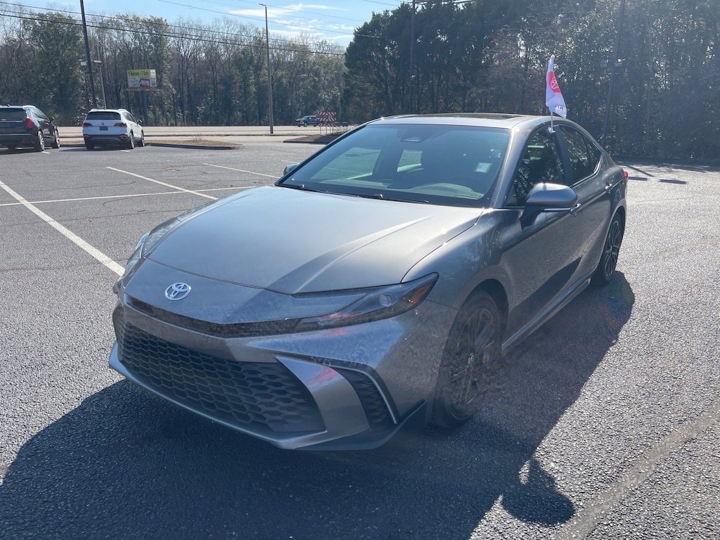 Used 2025 Toyota Camry SE Sedan